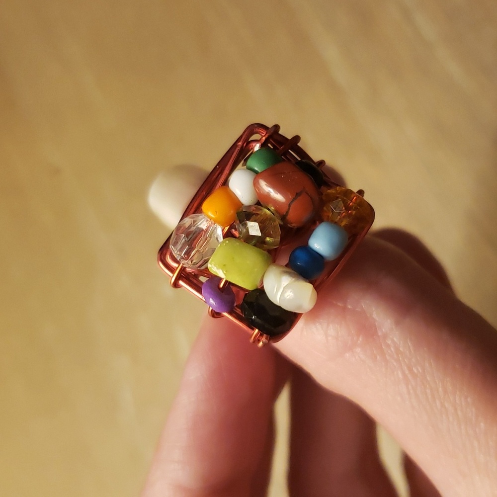Beaded Wire-wrap ring - Picture 2 of 4
